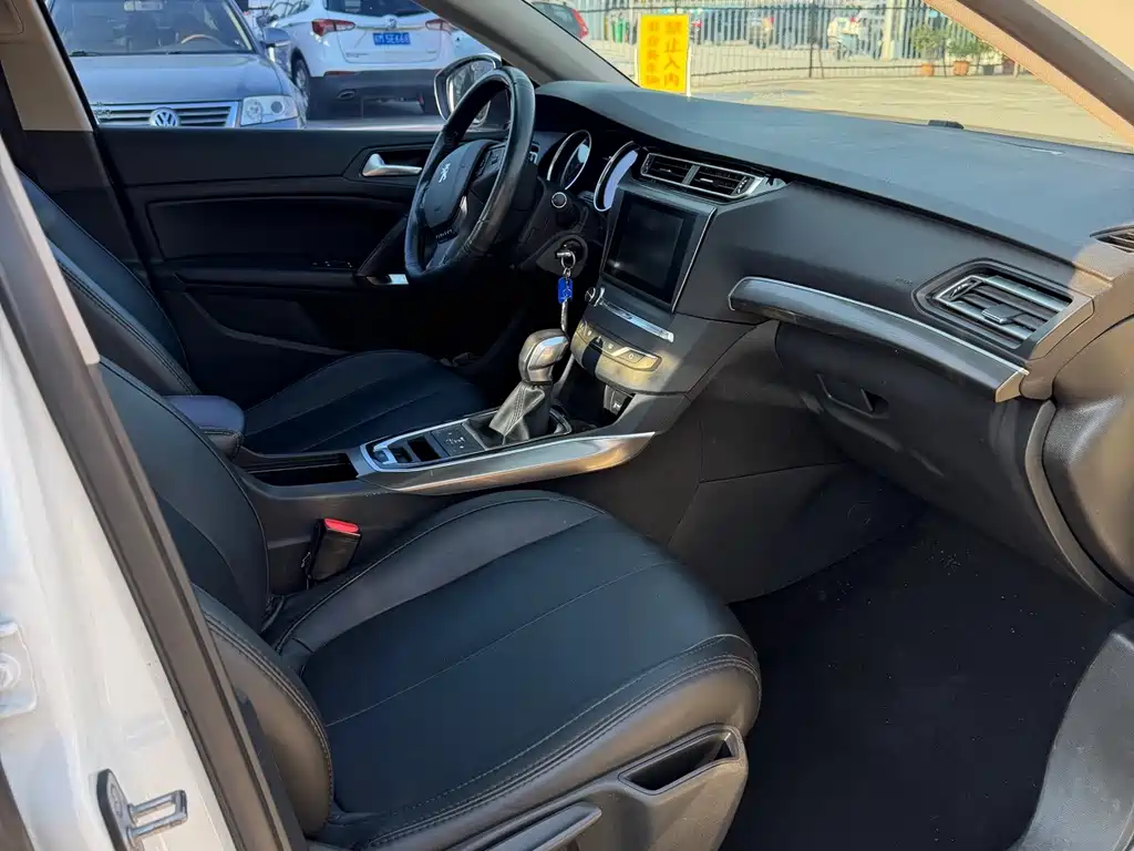 Peugeot 408 — миниатюра 9