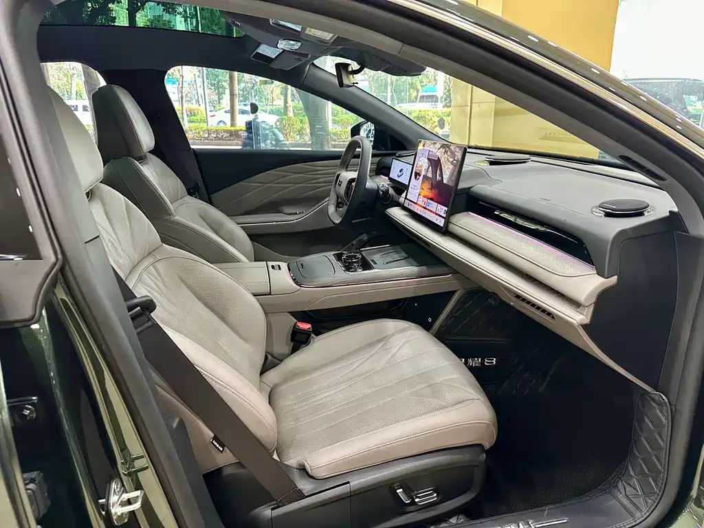 GEELY GALAXY GALAXY SPARKLE 8