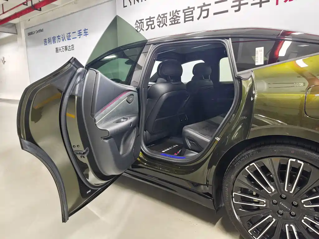 Lynk & Co 10 — миниатюра 9