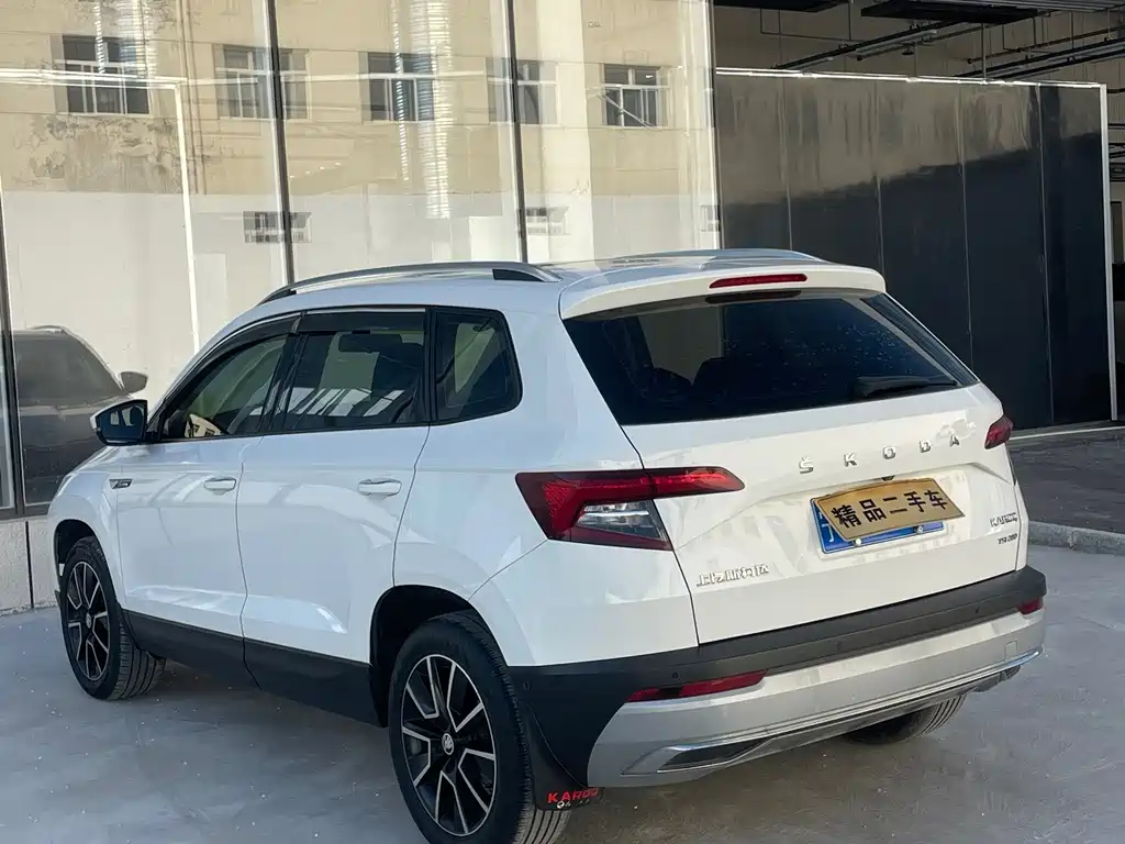 Skoda Karoq — миниатюра 12