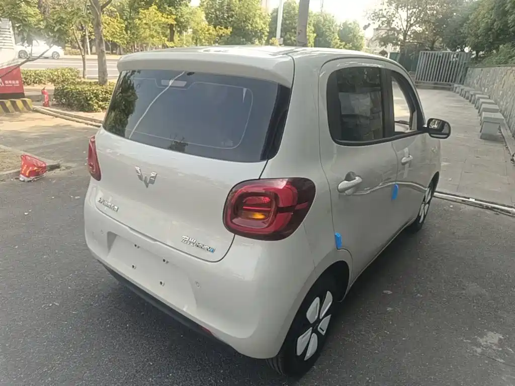 Wuling MINIEV — миниатюра 7