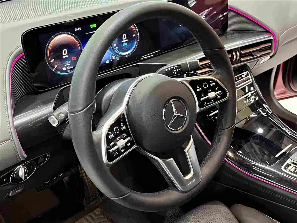 Mercedes-Benz EQC — миниатюра 27