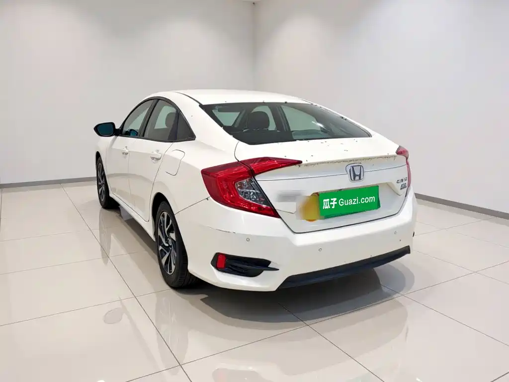 Honda Civic — миниатюра 4