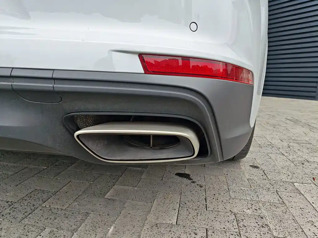 Porsche Panamera — миниатюра 10