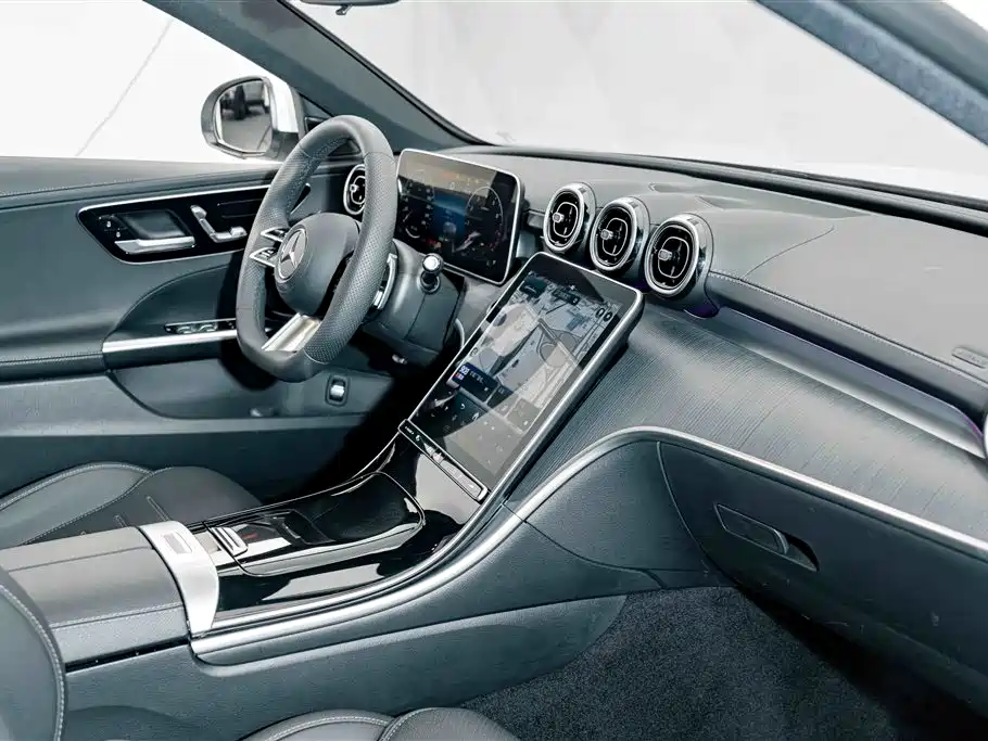 Mercedes-Benz C-Class — миниатюра 15
