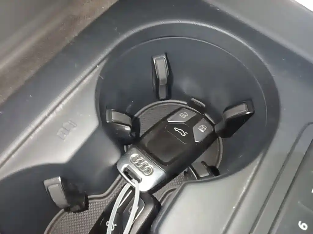 Audi A4L — миниатюра 9
