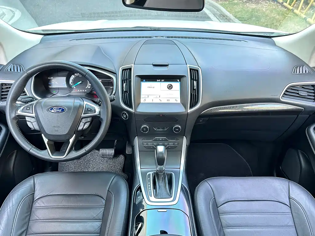 Ford Edge — миниатюра 8