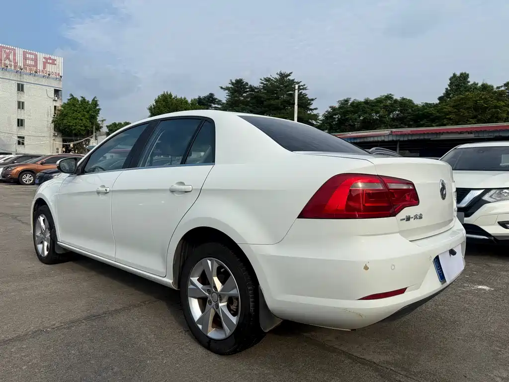 Volkswagen Bora — миниатюра 12