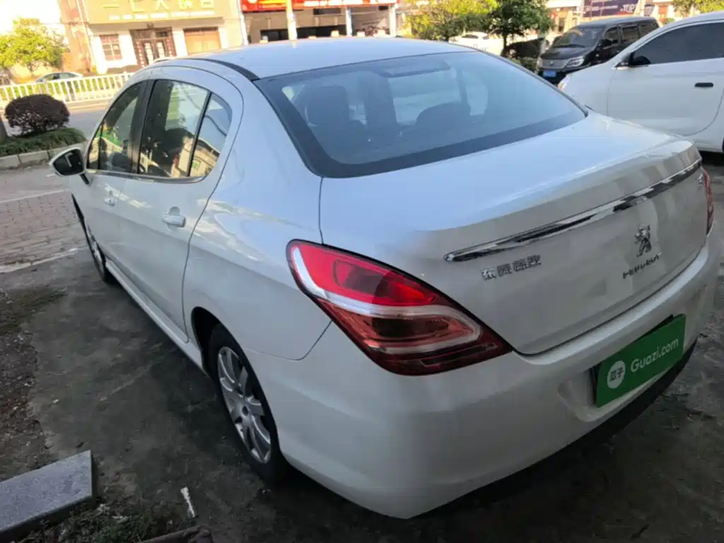 Peugeot 308 — миниатюра 5