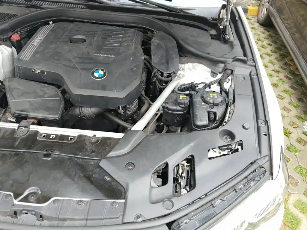 BMW 5 Series — миниатюра 20
