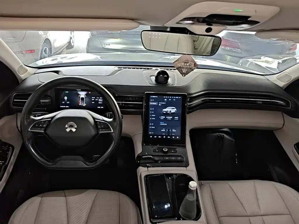 NIO ES8 — миниатюра 10