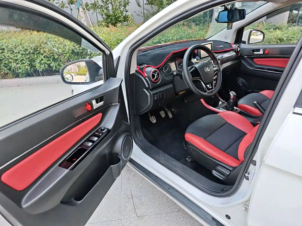 BAIC Senova X25 — миниатюра 16
