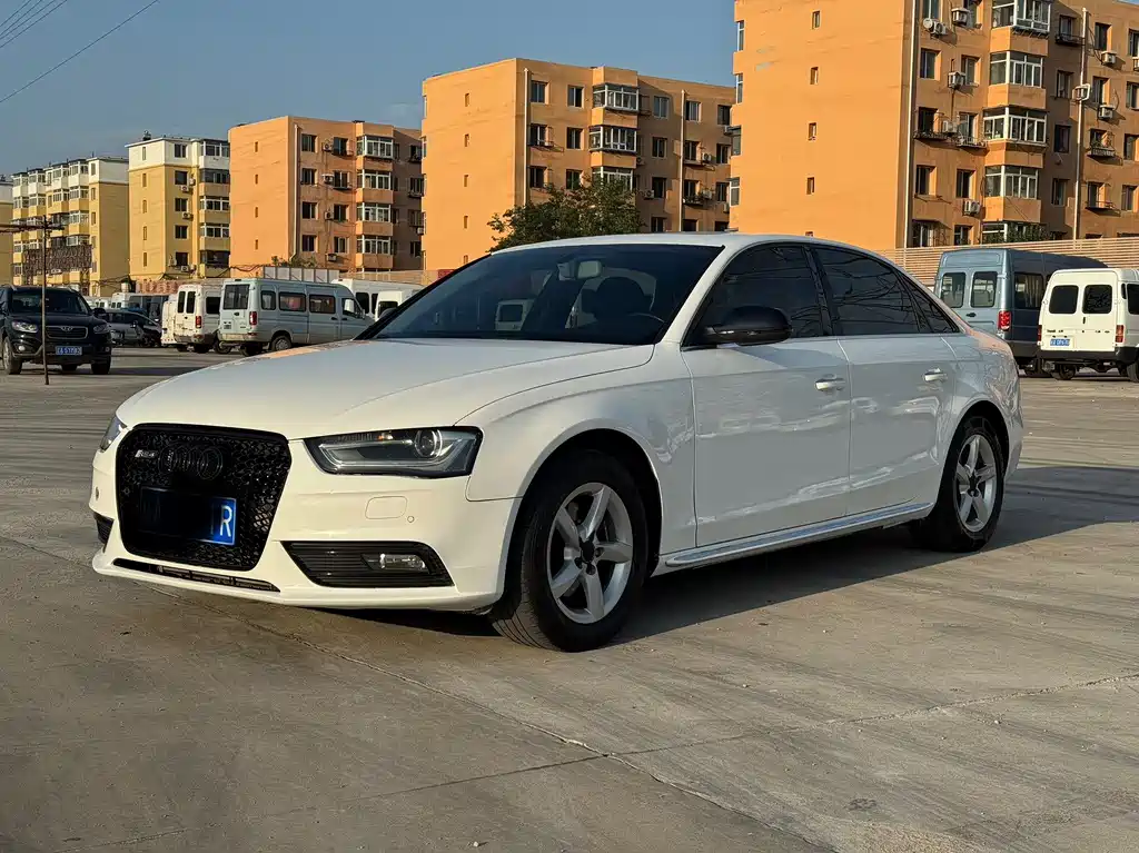 Audi A4L 2015