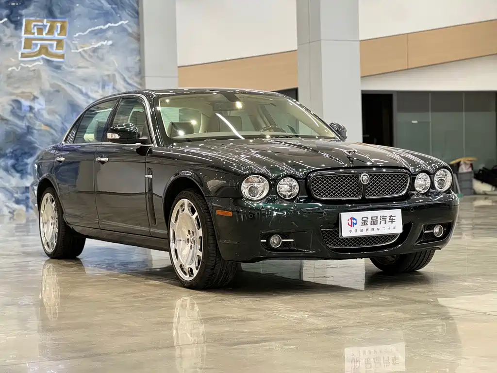 Jaguar XJ — миниатюра 3