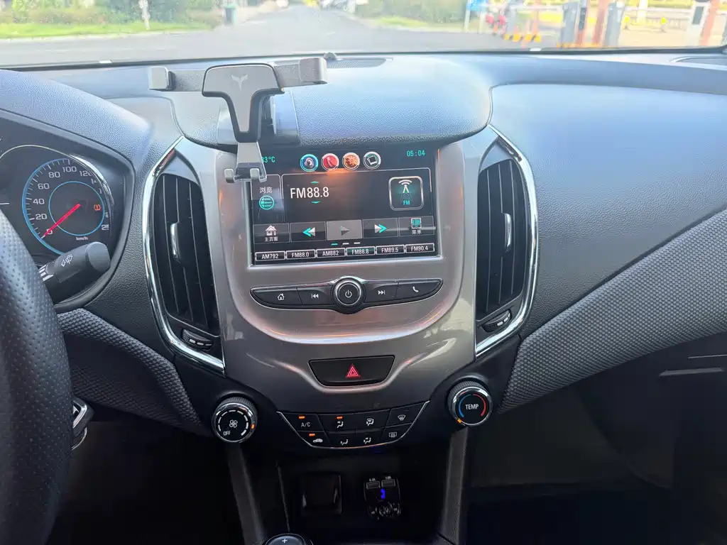 Chevrolet Cruze — миниатюра 10