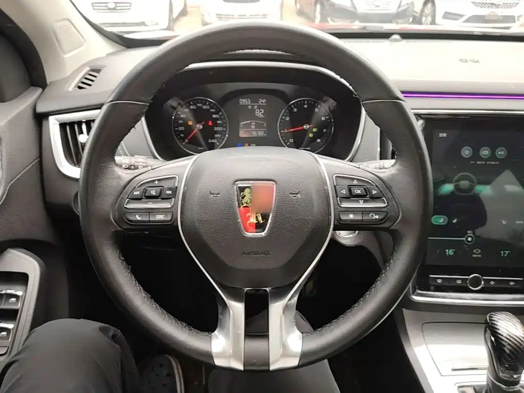 Roewe RX5 — миниатюра 7