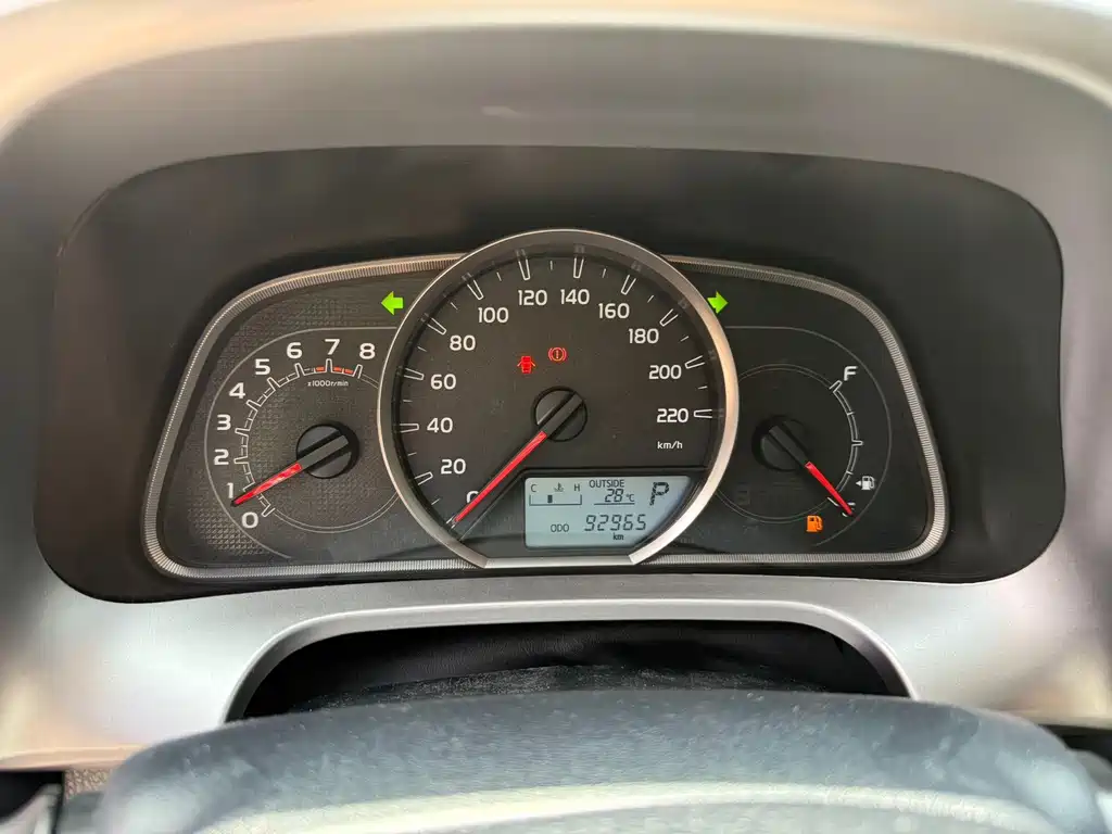 Toyota RAV4 — миниатюра 4