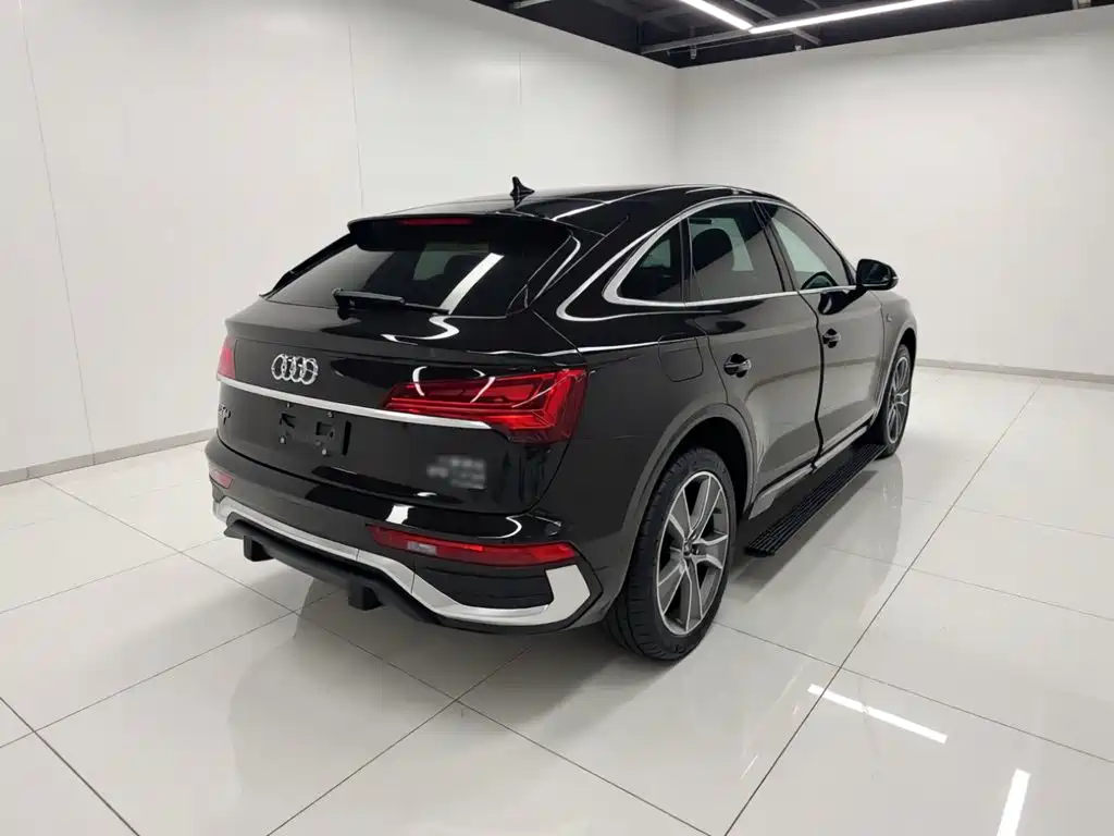Audi Q5L Sportback — миниатюра 4