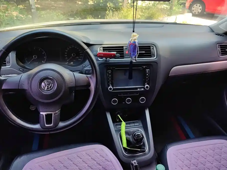 Volkswagen Sagitar — миниатюра 12