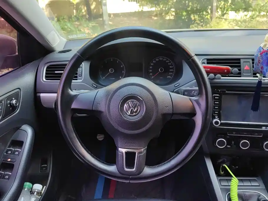 Volkswagen Sagitar — миниатюра 15