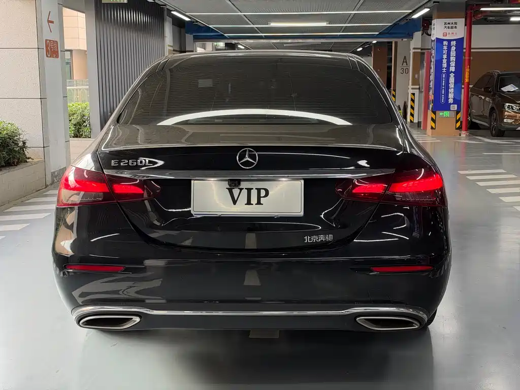 Mercedes-Benz E-Class — миниатюра 4