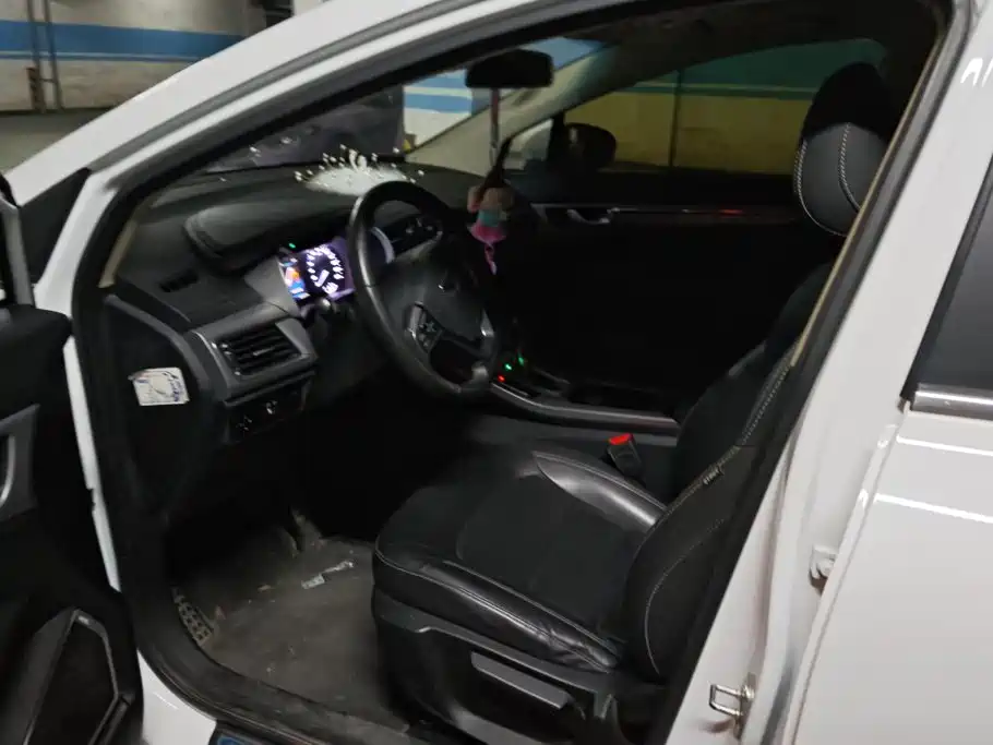 Geely Emgrand GS — миниатюра 8