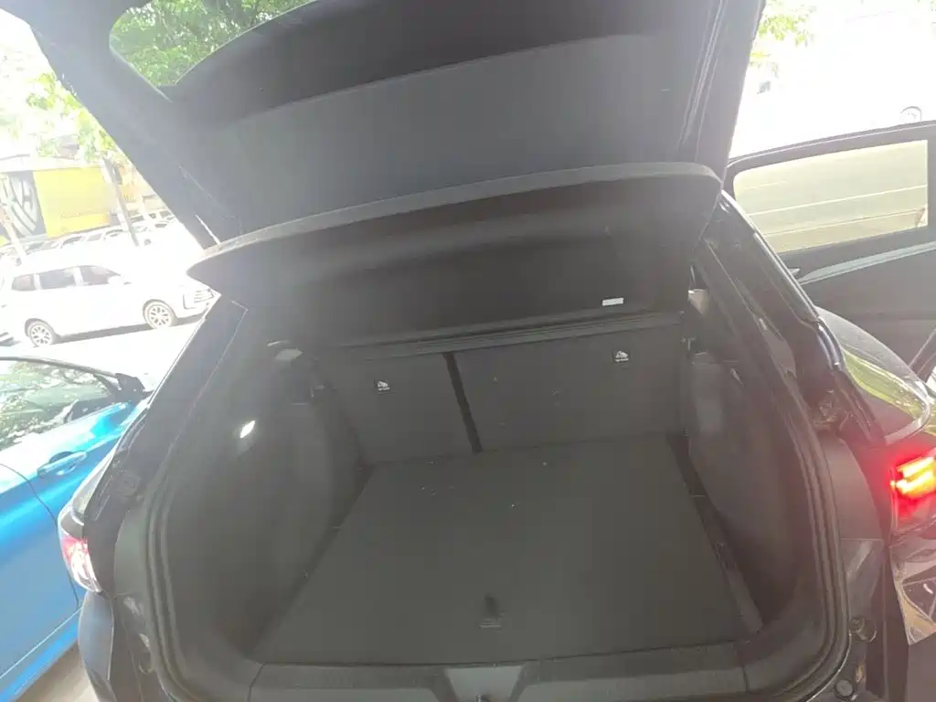 Volkswagen ID.4 Crozz — миниатюра 19