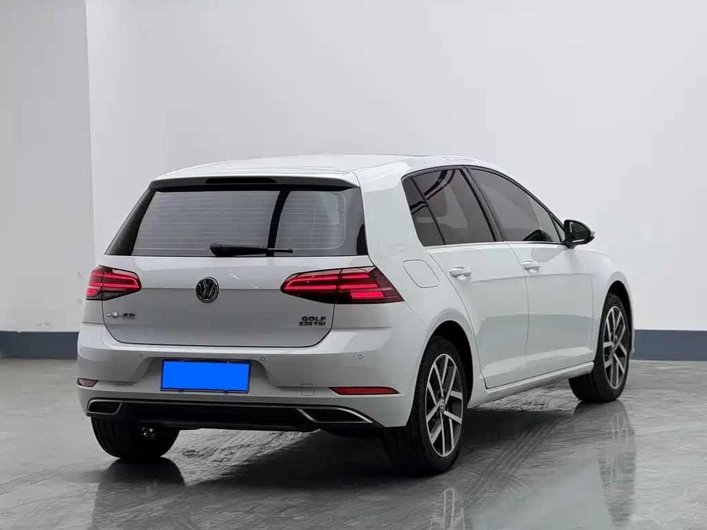 Volkswagen Golf — миниатюра 24