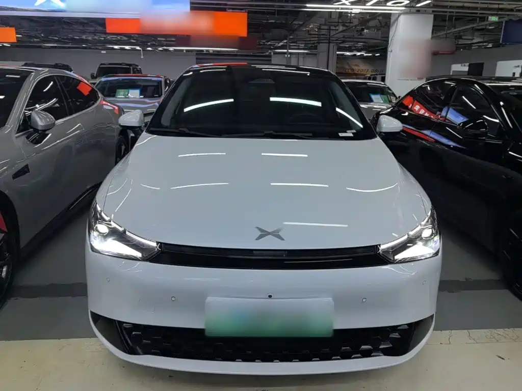 XPeng P5 — миниатюра 3