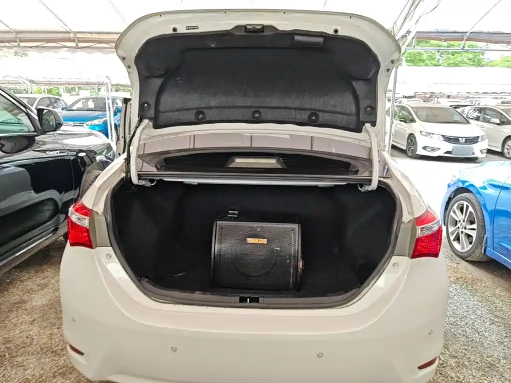 Toyota Corolla — миниатюра 19