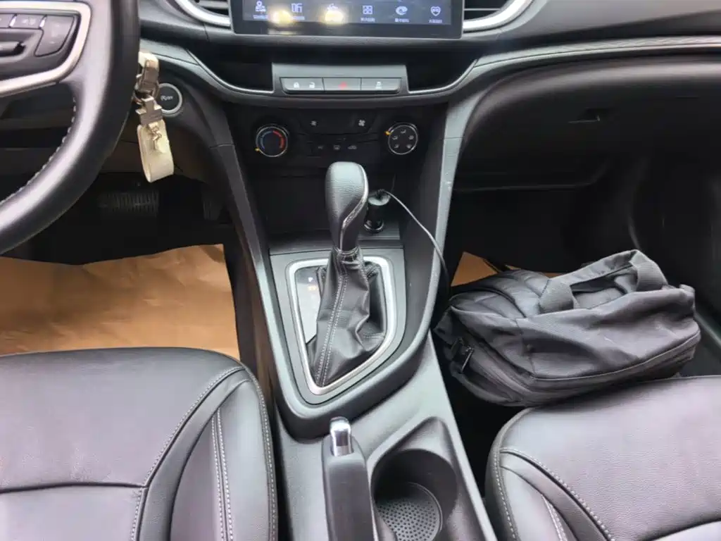 Buick Excelle — миниатюра 14