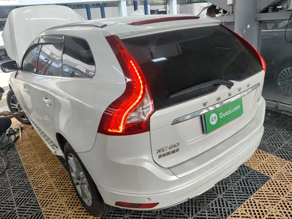 Volvo XC60 — миниатюра 5