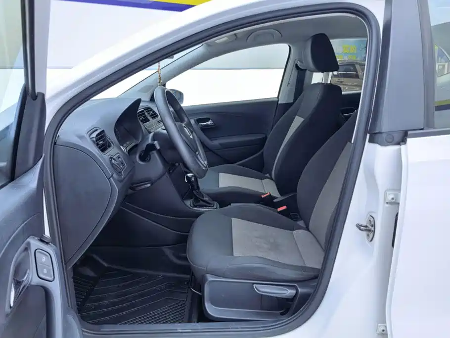 Volkswagen Polo — миниатюра 9