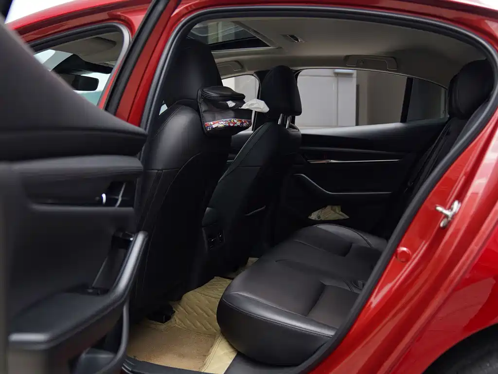 Mazda 3 Axela — миниатюра 6