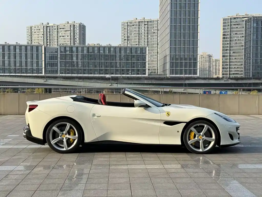 FERRARI PORTOFINO