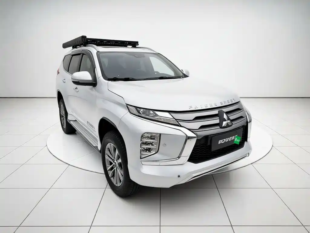Mitsubishi Pajero Sport (Import) — миниатюра 3