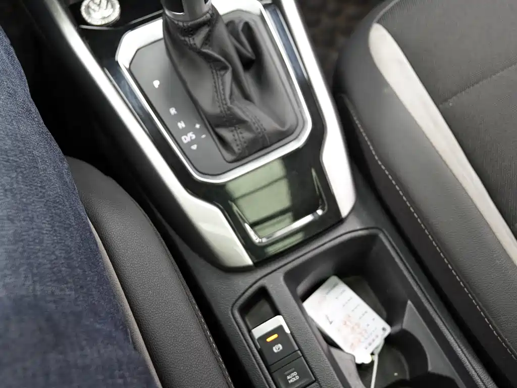 VOLKSWAGEN T ROC EXPLORING SONGS