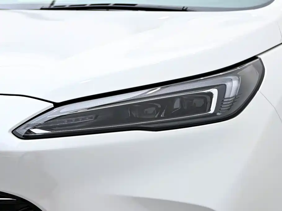 Buick GL8 Hybrid — миниатюра 9