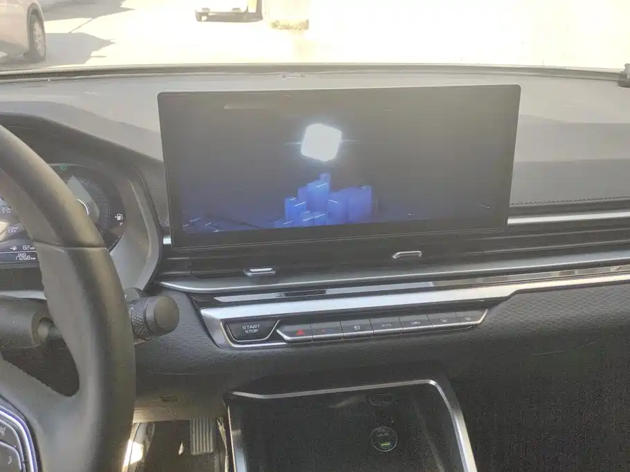 Geely Emgrand — миниатюра 13