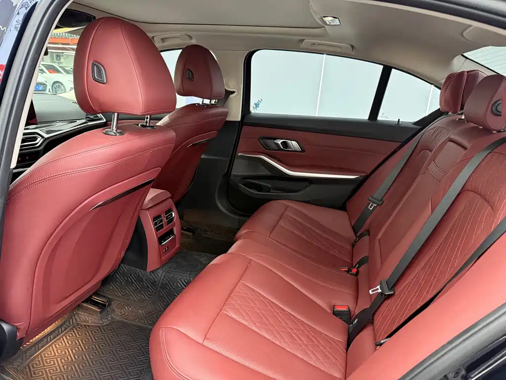 BMW 3 Series — миниатюра 11