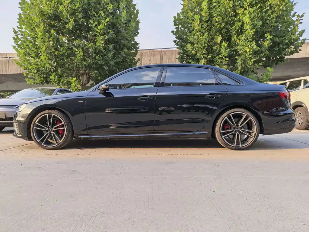 Audi A4L — миниатюра 10
