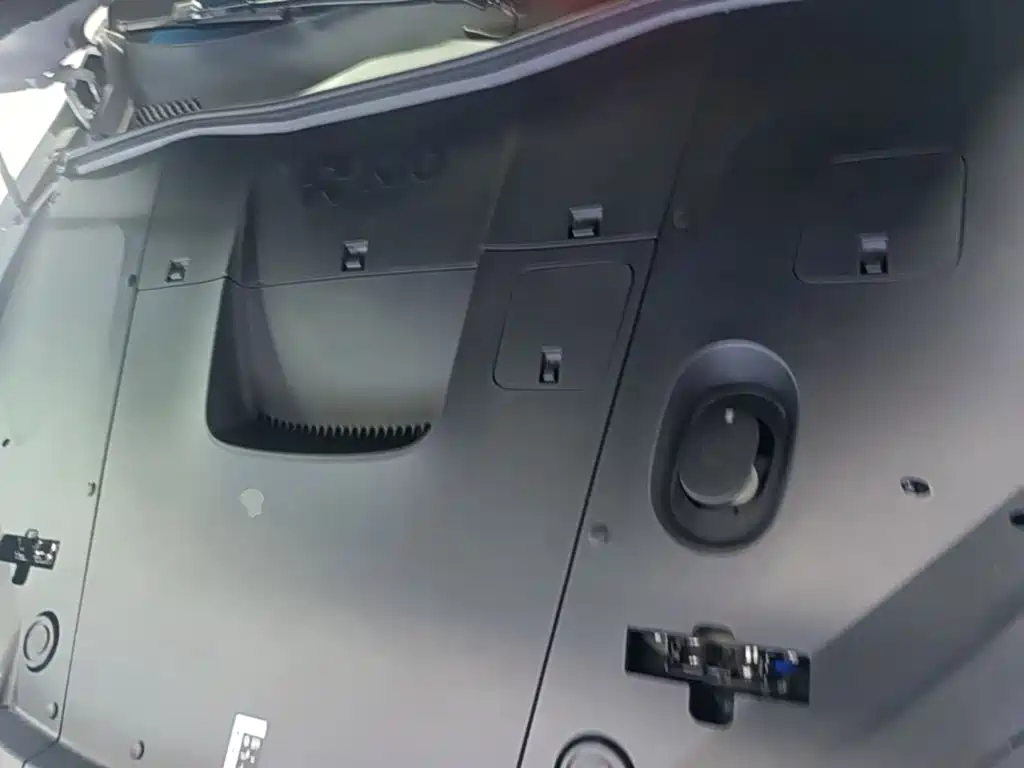 NIO ES6 — миниатюра 20