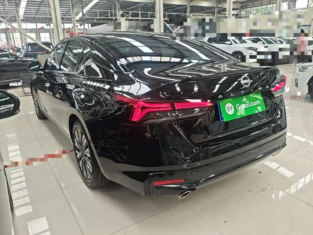 Nissan Teana — миниатюра 5