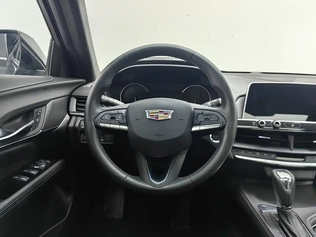 Cadillac CT4 — миниатюра 11