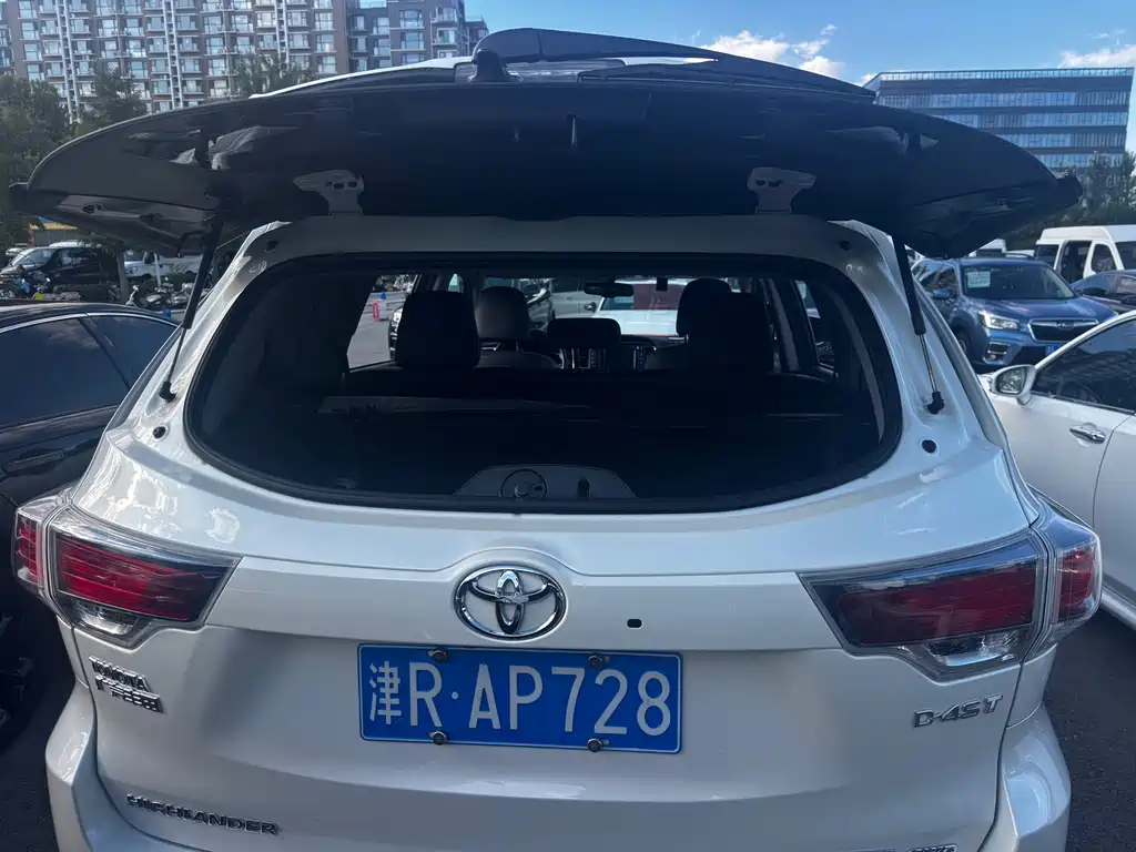 Toyota Highlander — миниатюра 20
