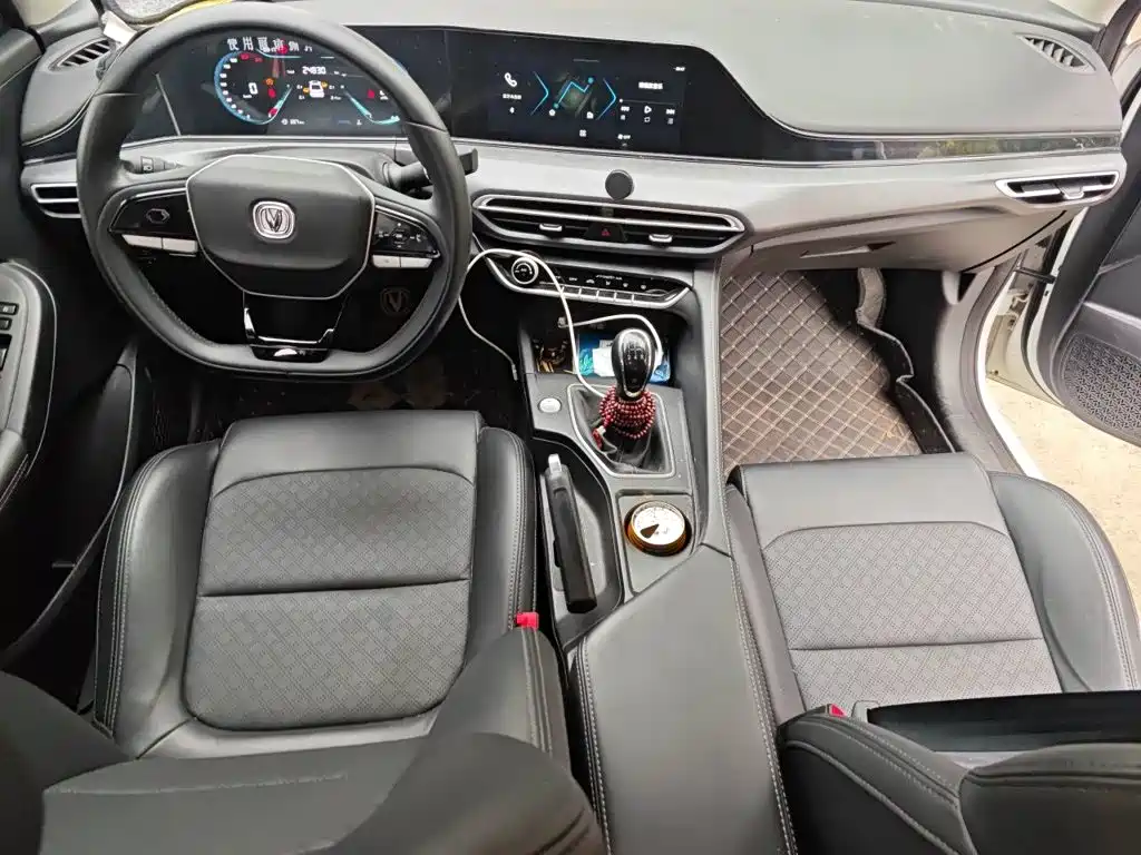 Changan Eado — миниатюра 5