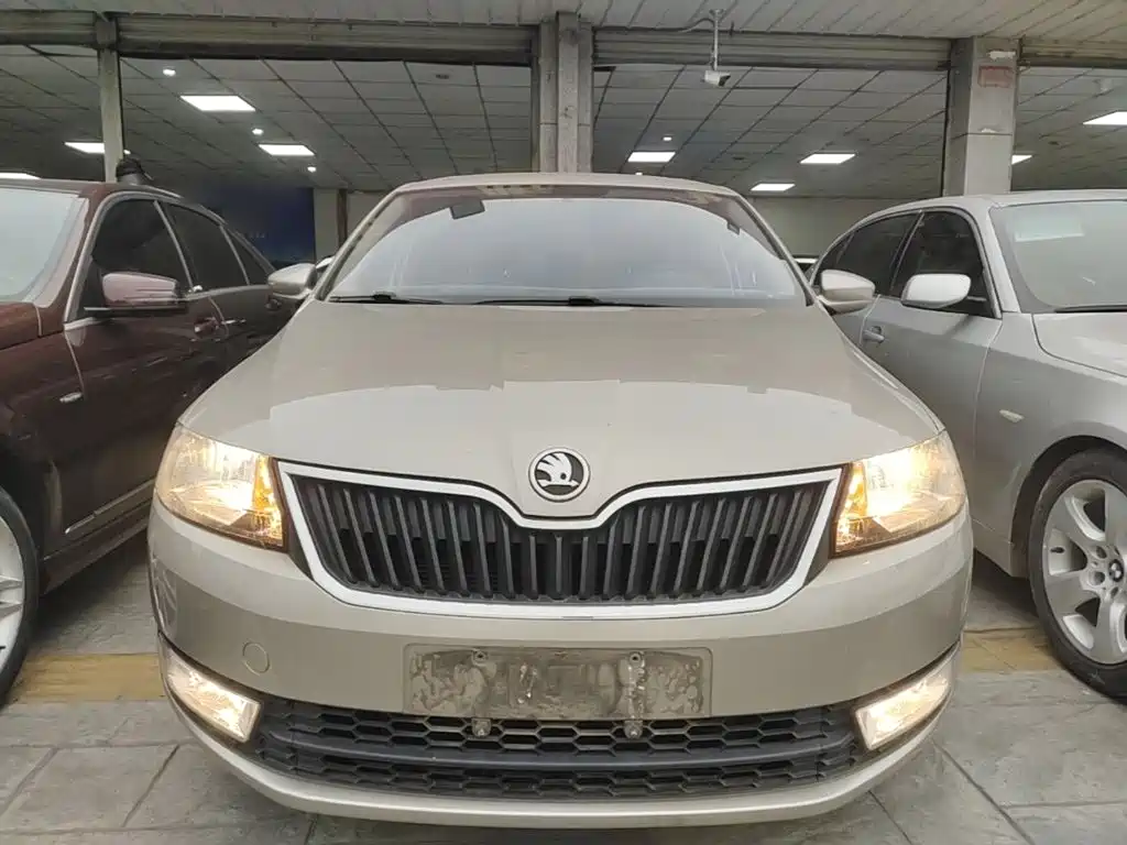 Skoda Rapid — миниатюра 3