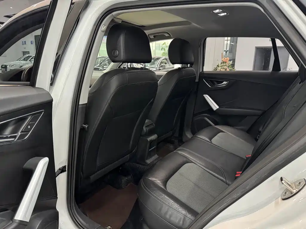Audi Q2L — миниатюра 8