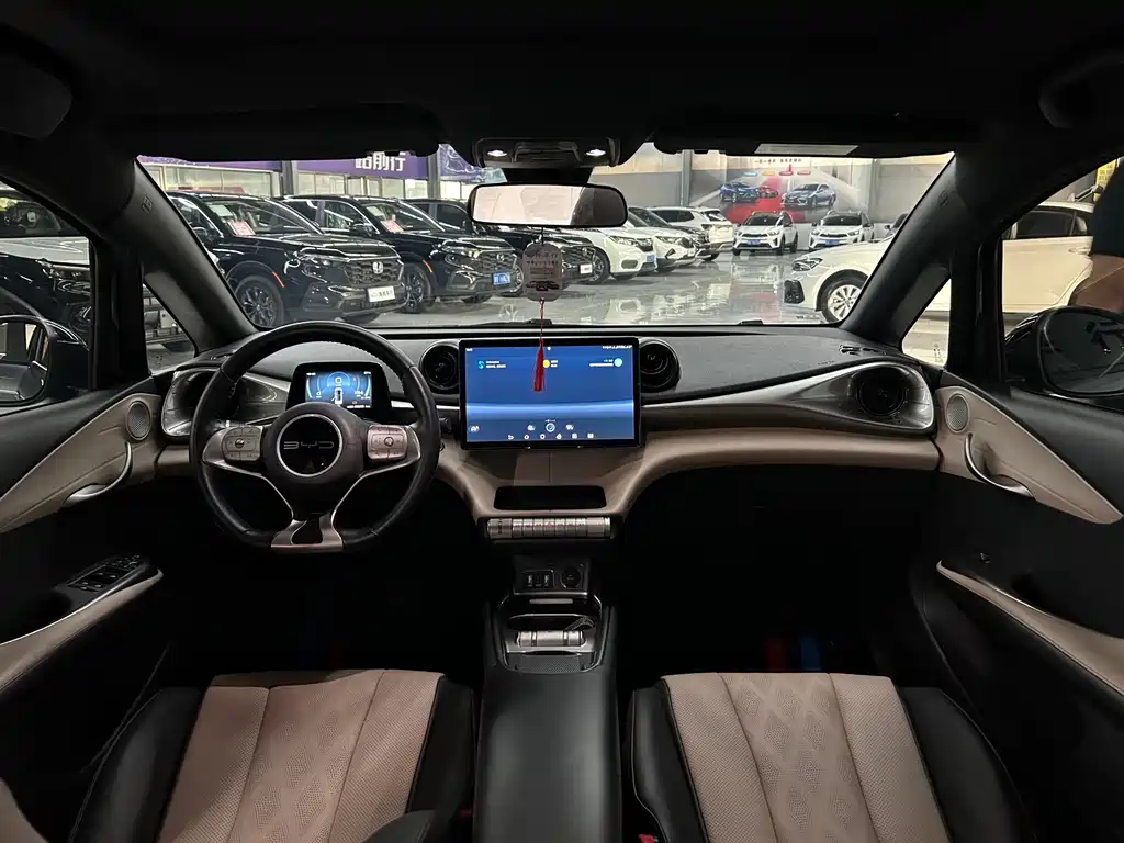 BYD Dolphin — миниатюра 11