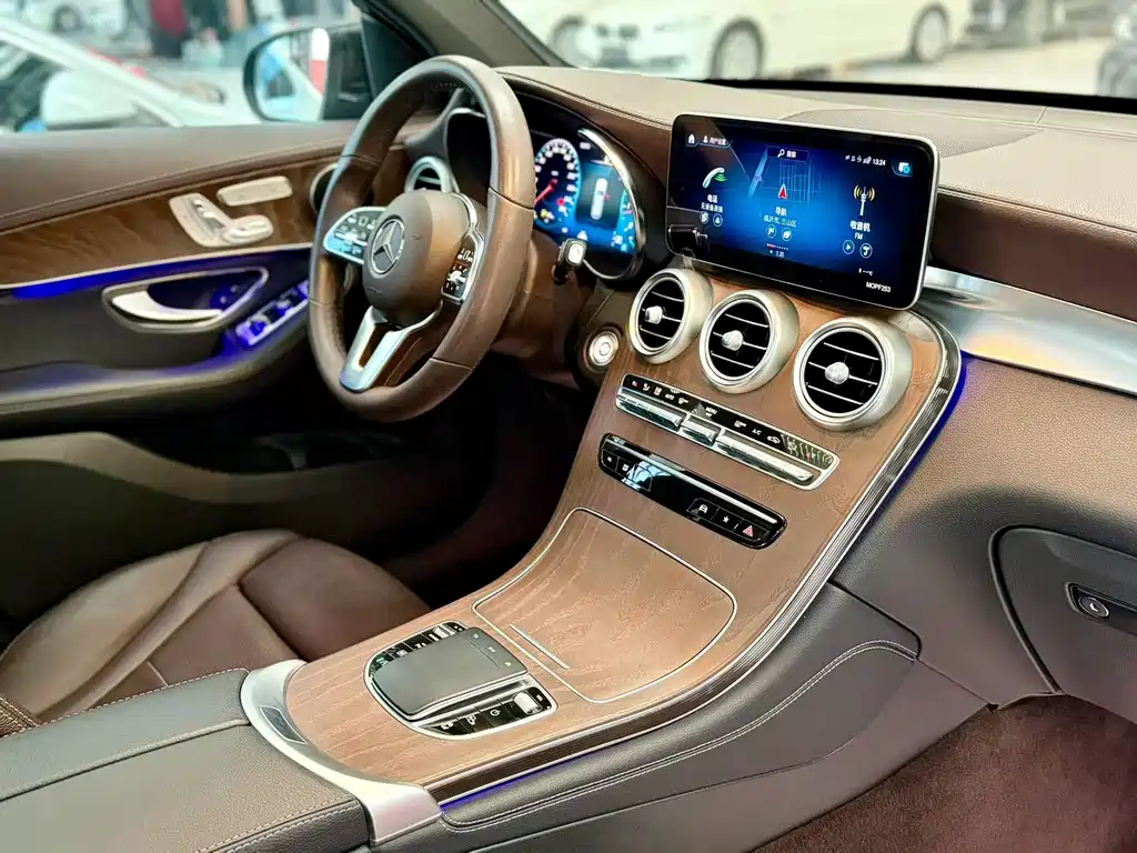 Mercedes-Benz GLC — миниатюра 9